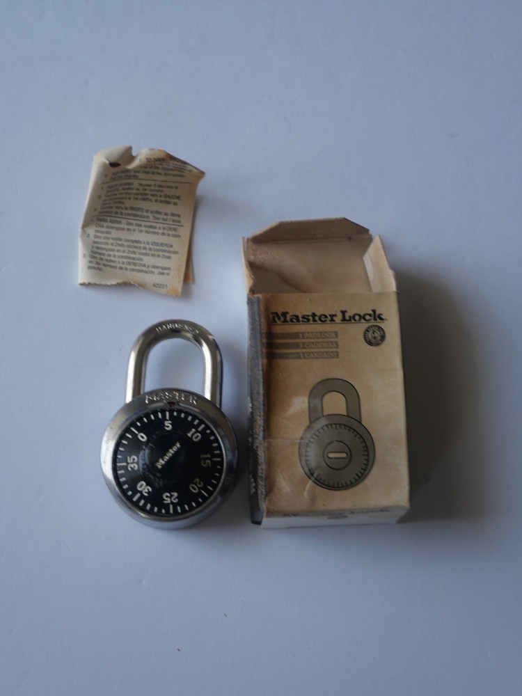 Master Lock 1525 Combination Padlock - New - Never Used