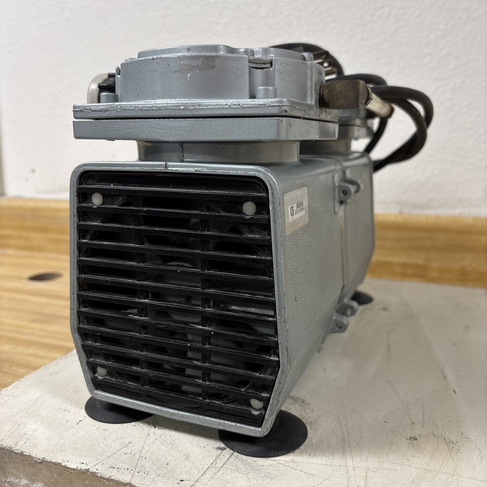Phoenix Vacuum Pump Model DAA-V170-EB