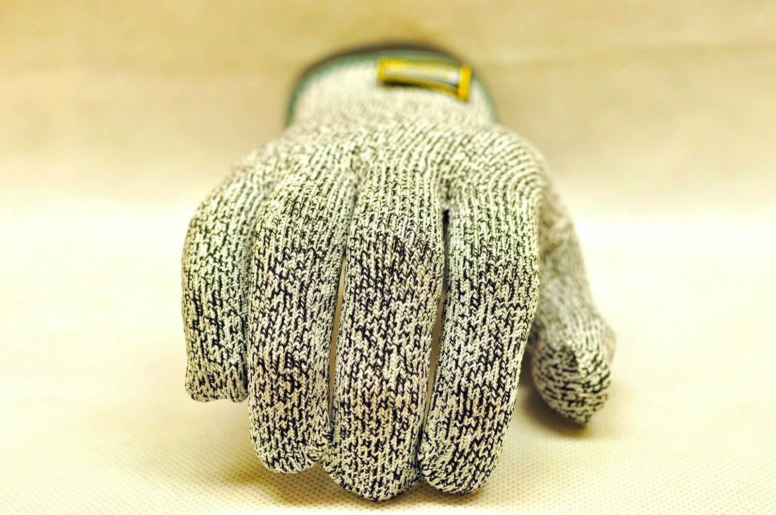 G & F 57100 CutSHIELD Classic Kitchen Cut & Slash Resistant Gloves, Grey, 1 Pair