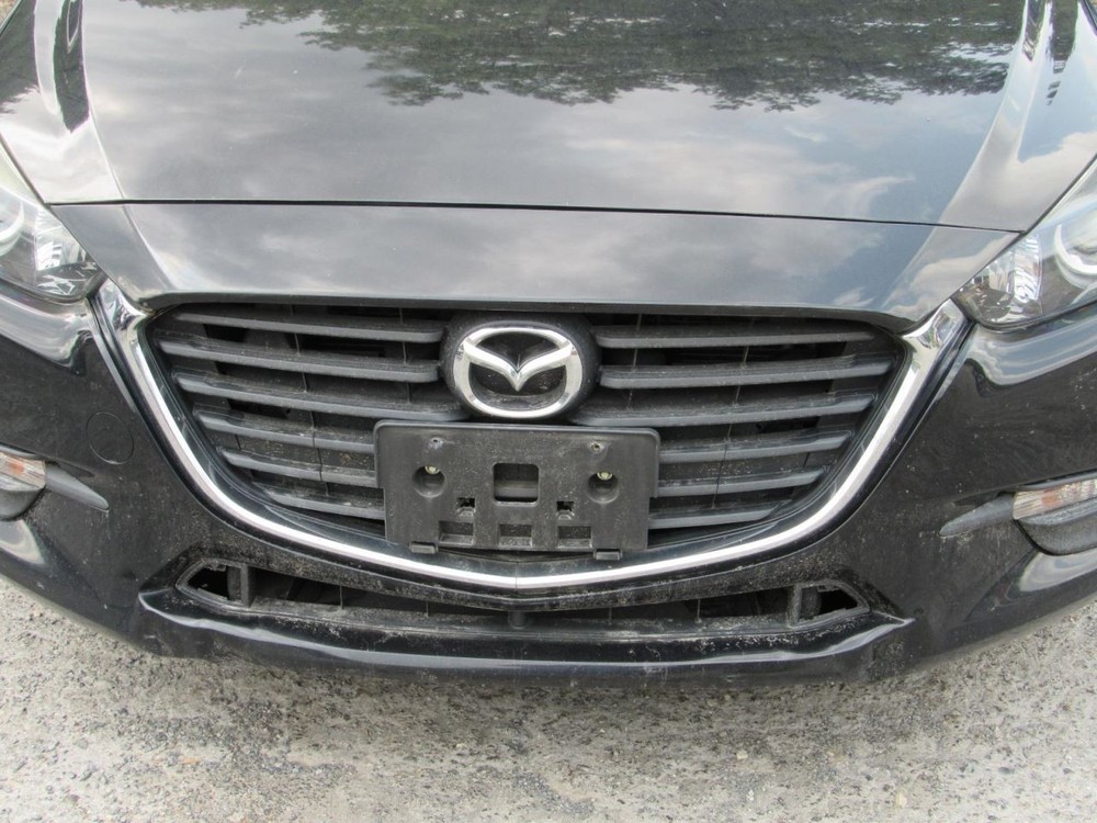 3 2018 Glove Box 1077605