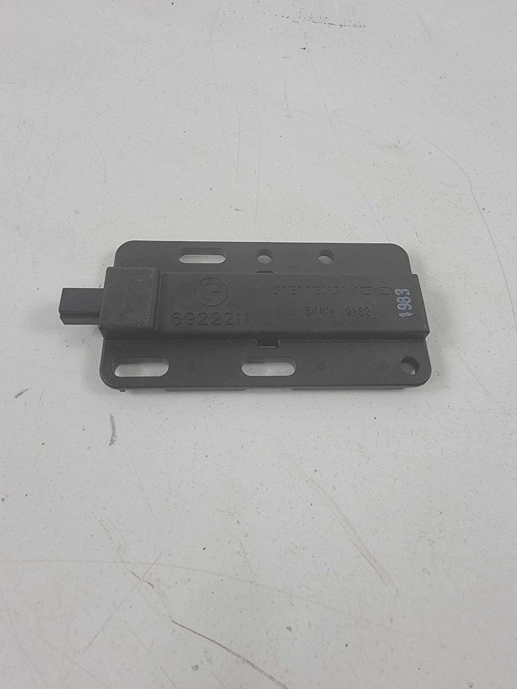 08-13 BMW E90 E92 E93 M3 OEM Convenience Access Antenna Keyless