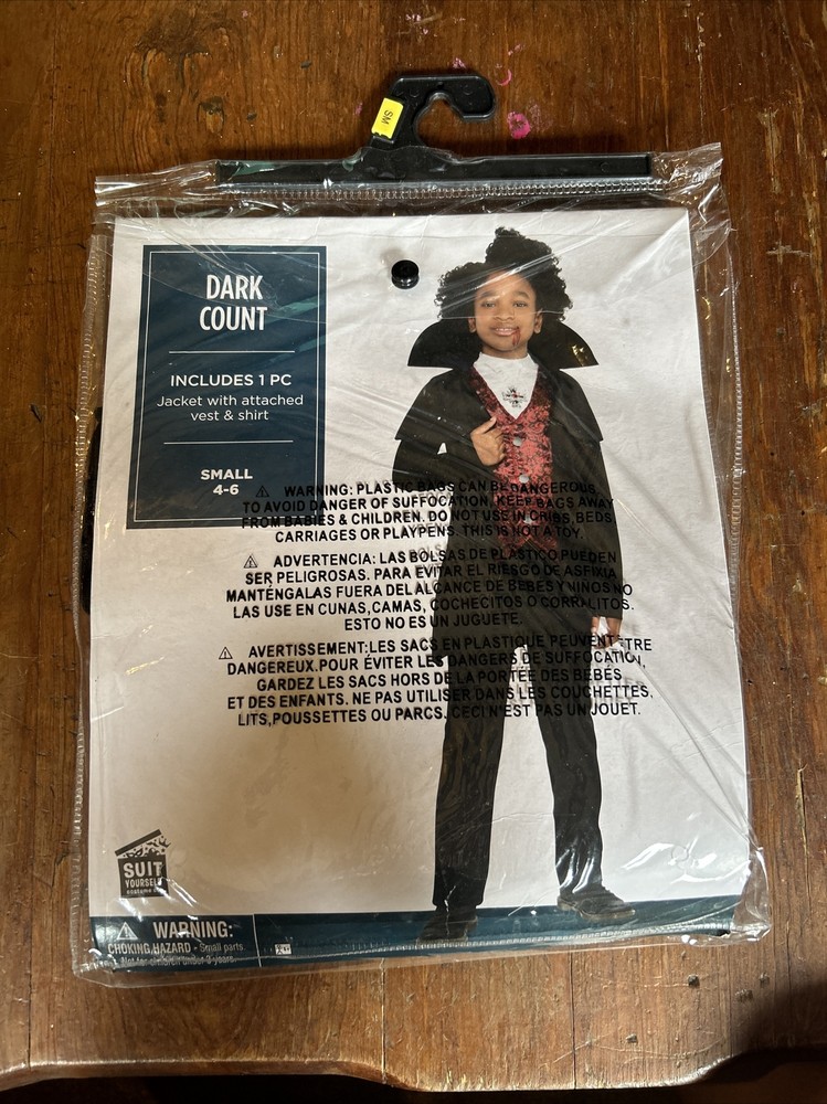 Dark Count Child Boys Small 4 - 6 Dracula Vampire Costume Box 9