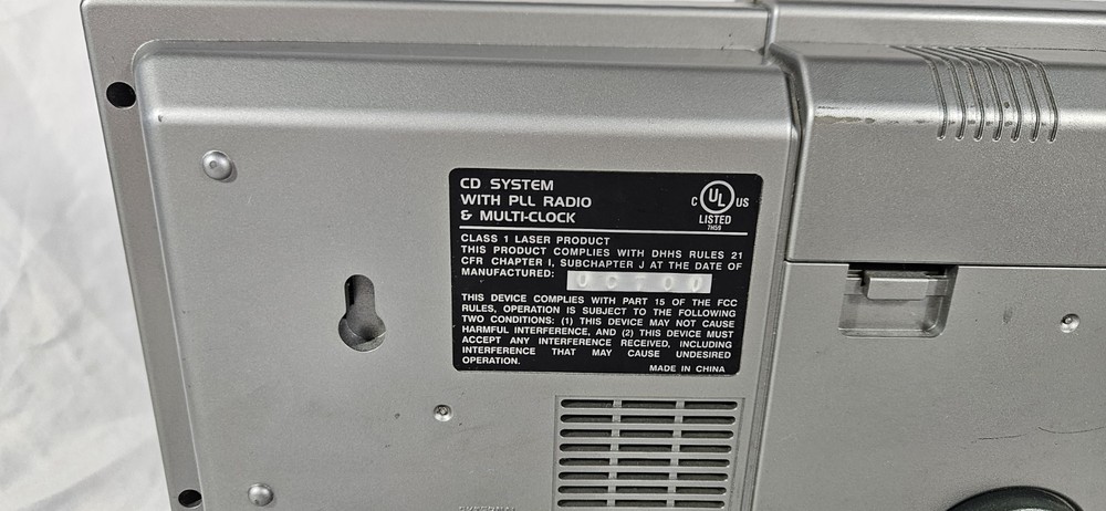 Brookstone BR-200 CD PLL Radio & Multi-clock No Remote - Tested Working!