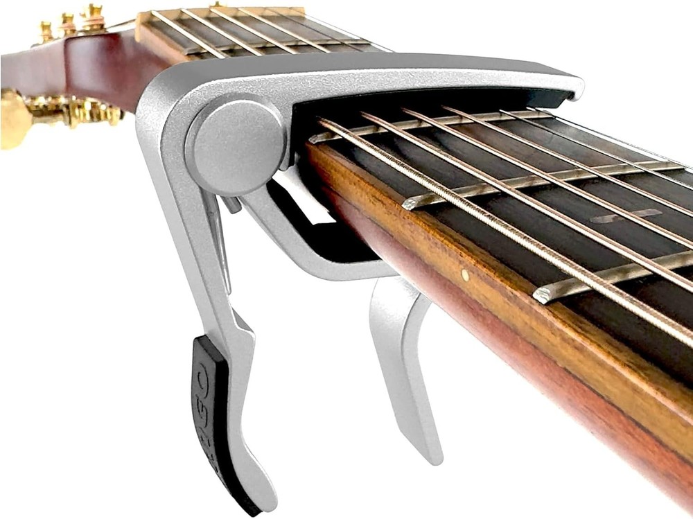 Silver Guitar Capo for 6-String Guitars + 5 Picks - Quick Release