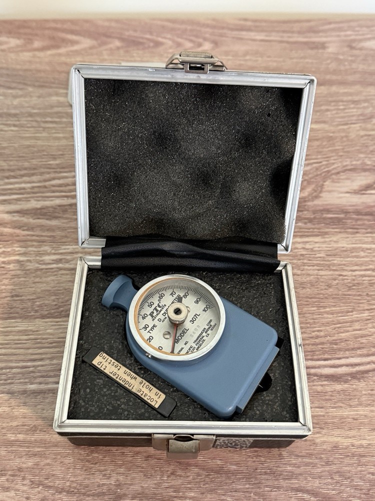 PTC Instruments Model: 307L Type:D Durometer Serial #8408 In Case