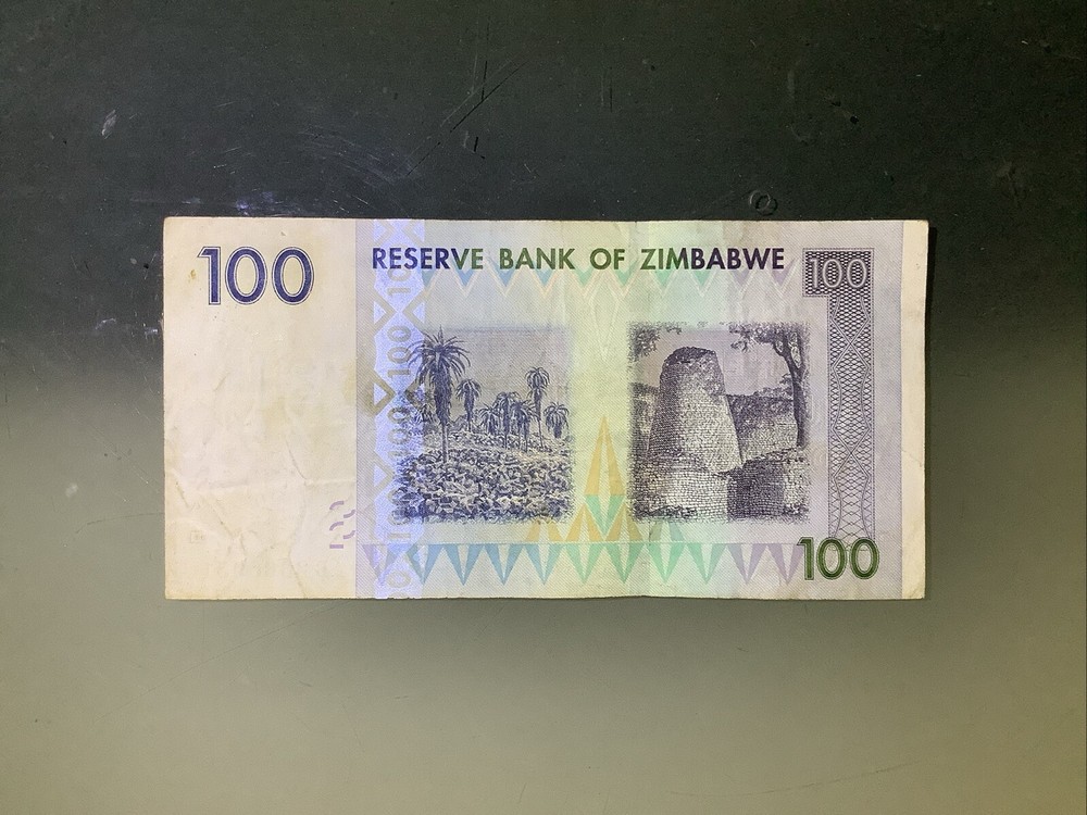 Zimbabwe 100 Dollars 2007 Circulated
