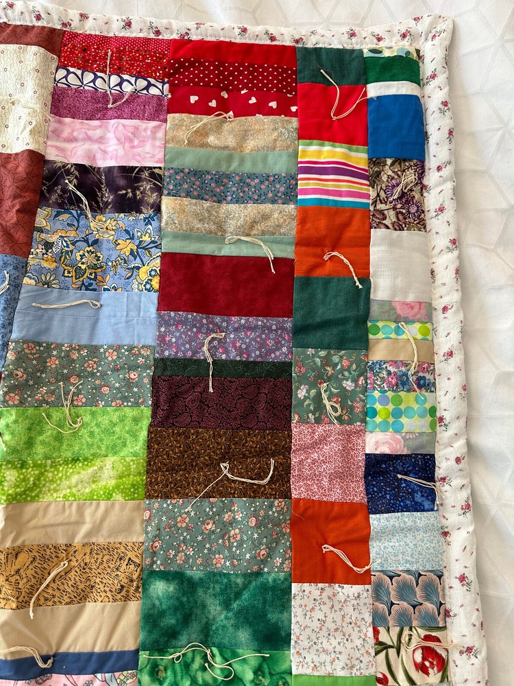 QUILT HOME MADE HANDMADE 37" 34" 37X34 LAP BLANKET PATCHWORK