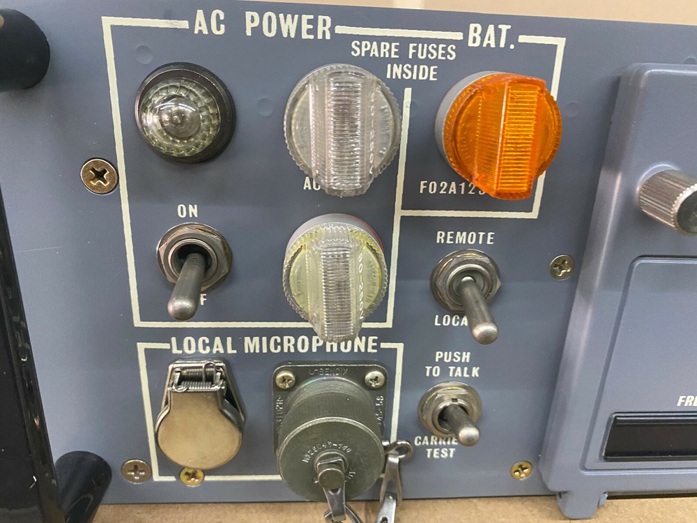 ITT Aerospace T-1109 GRT-22 Radio Transmitter 8004201G7