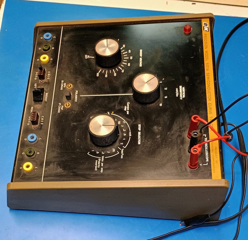B&K Precision 501a Semiconductor Curve Tracer