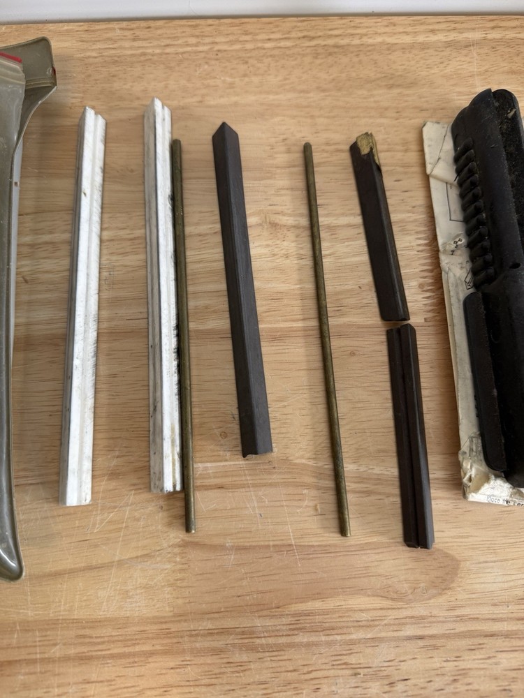 Spyderco Tri-Angle Sharpmaker Kit Knife Sharpening System One Stone Broken