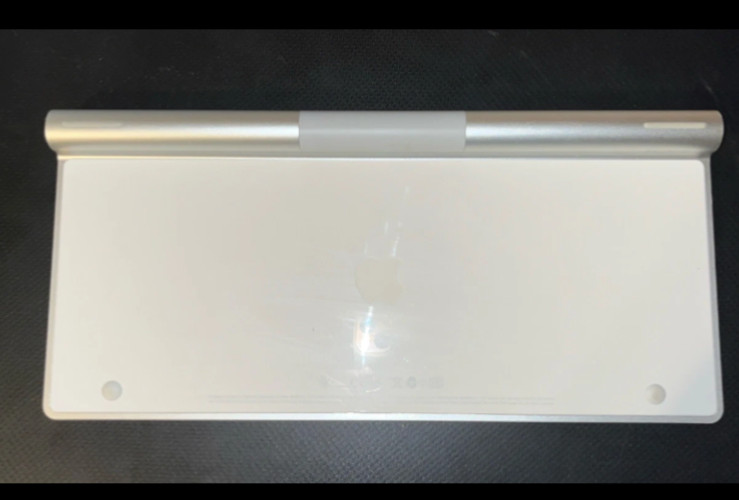 Apple Wireless Bluetooth Keyboard A1314, Tested, Works