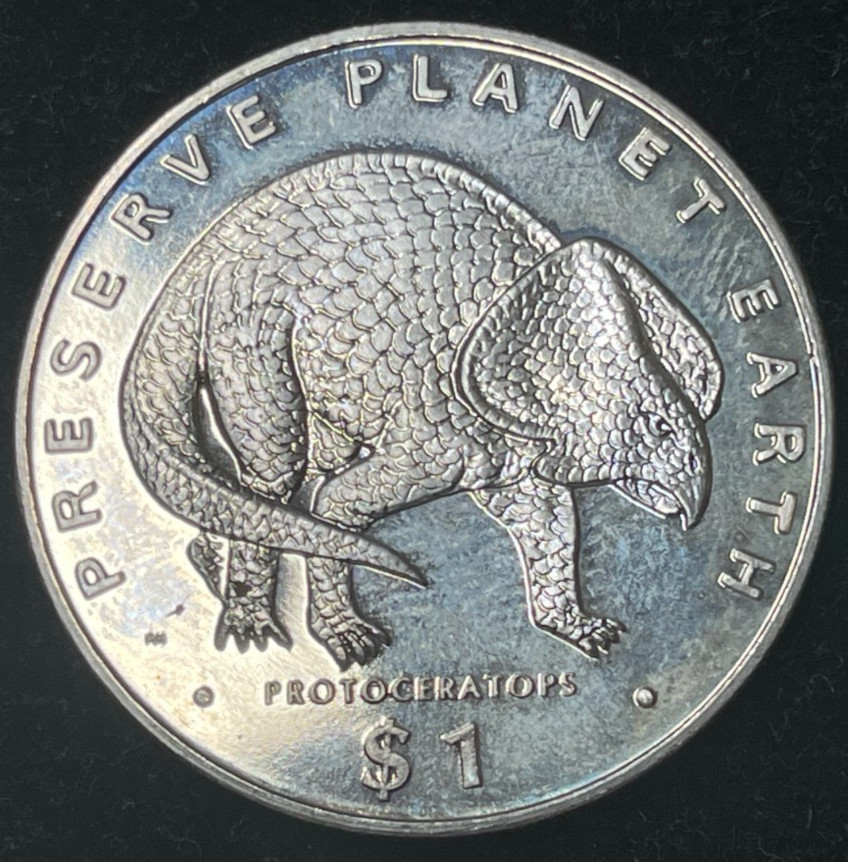 1993 Liberia One Dollar Coin Excellent Condition