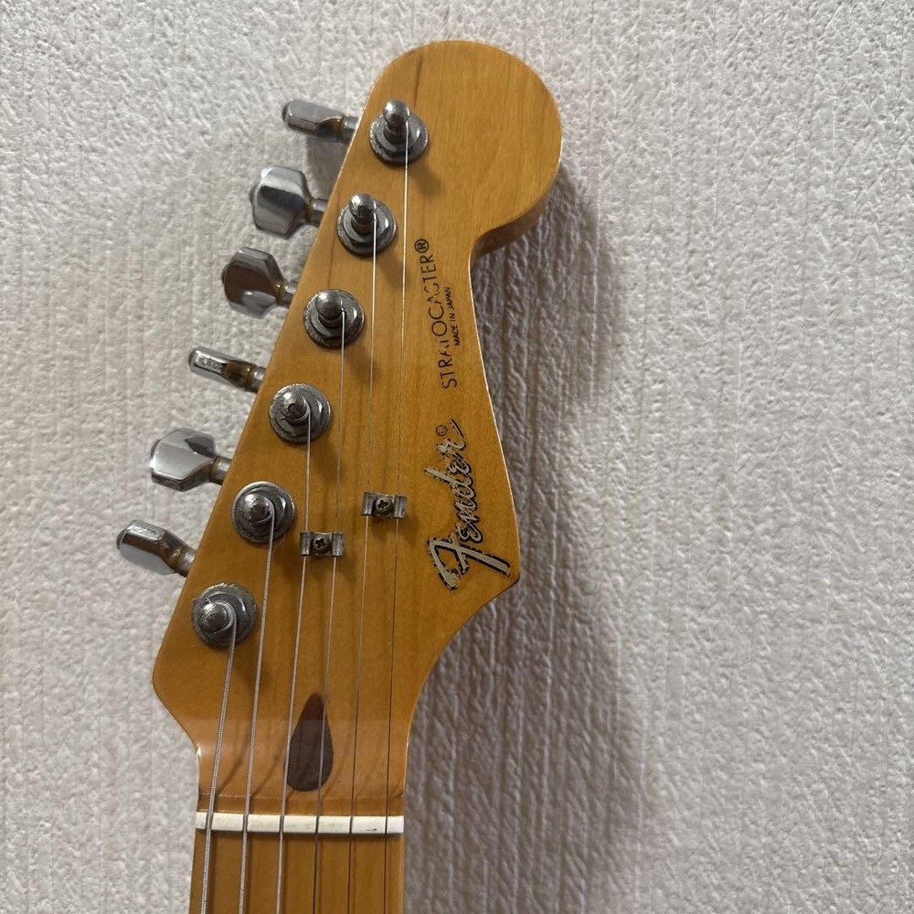 Fender Stratocaster japan Safe Packing!
