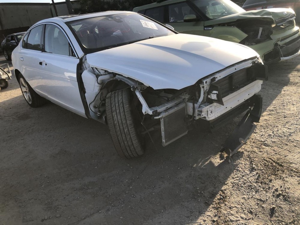 Sun Visor Left Driver Fits 16-19 XF 962300