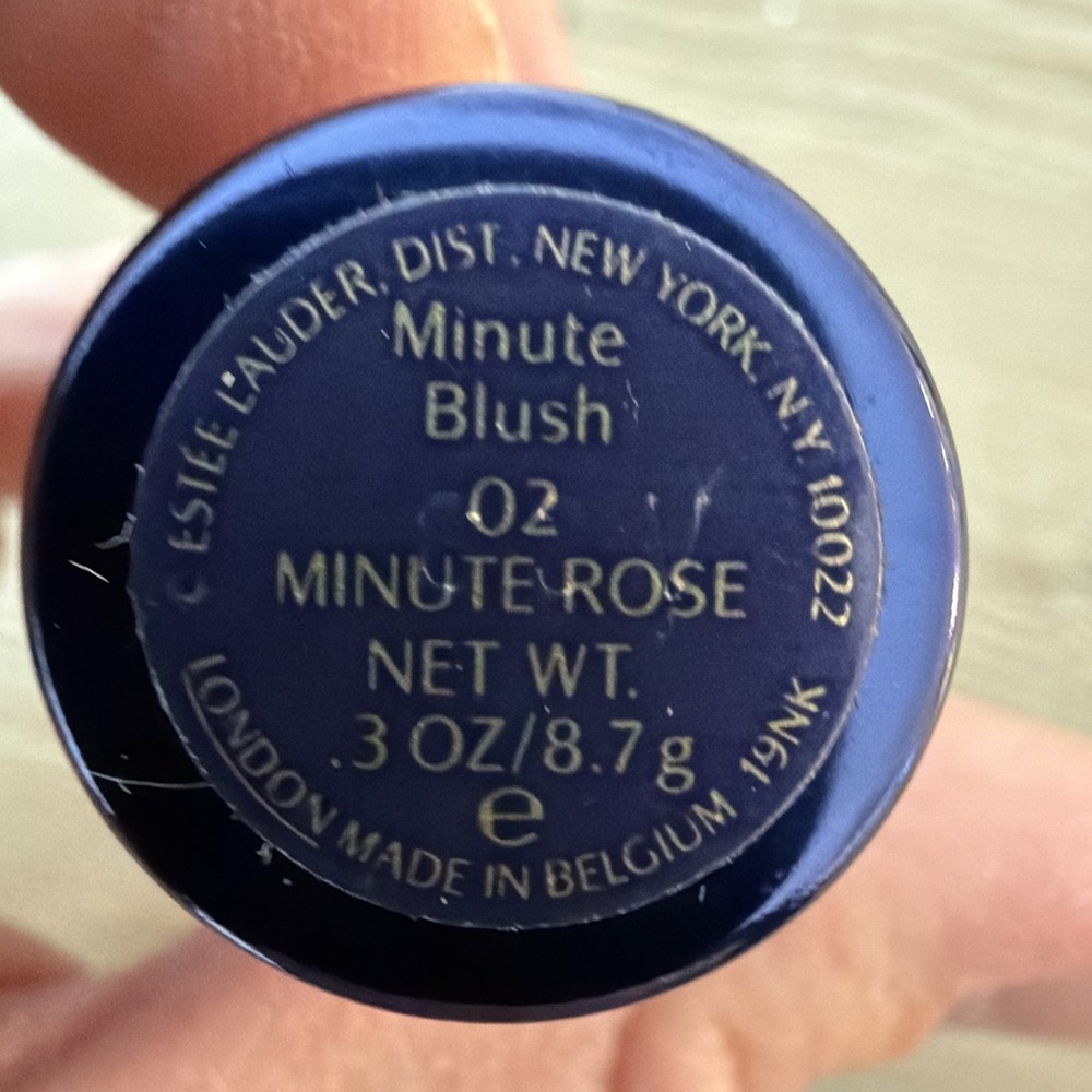 Estée Lauder Minute Blush 02 minute Rose .3oz