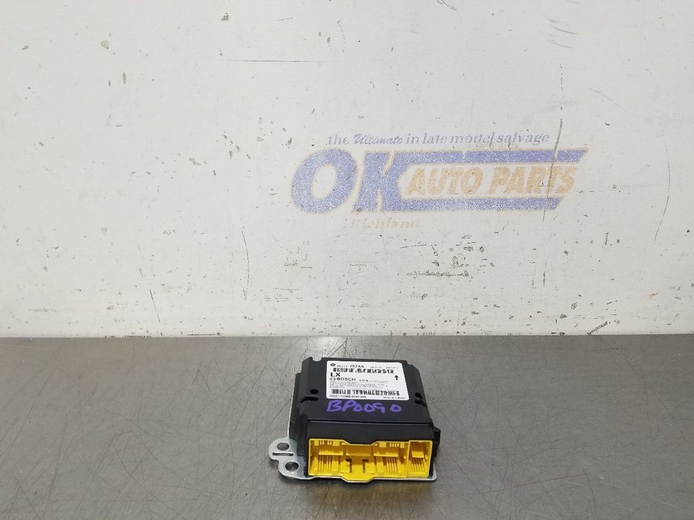 19 2019 CHRYSLER 300 SRS RESTRAINT CONTROL MODULE 68371752AA