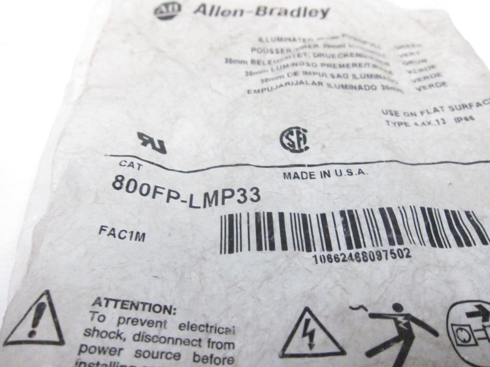 New Sealed Allen Bradley 800FP-LMP33 Illuminated Green Push Pull Button