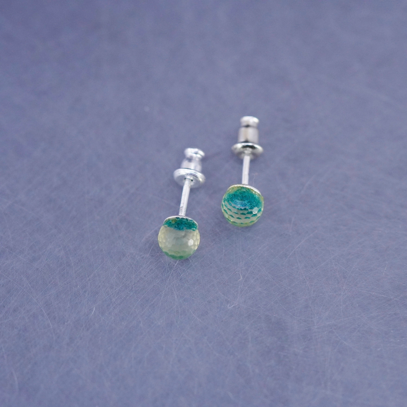 Vintage sterling silver 925 green crystal studs earrings