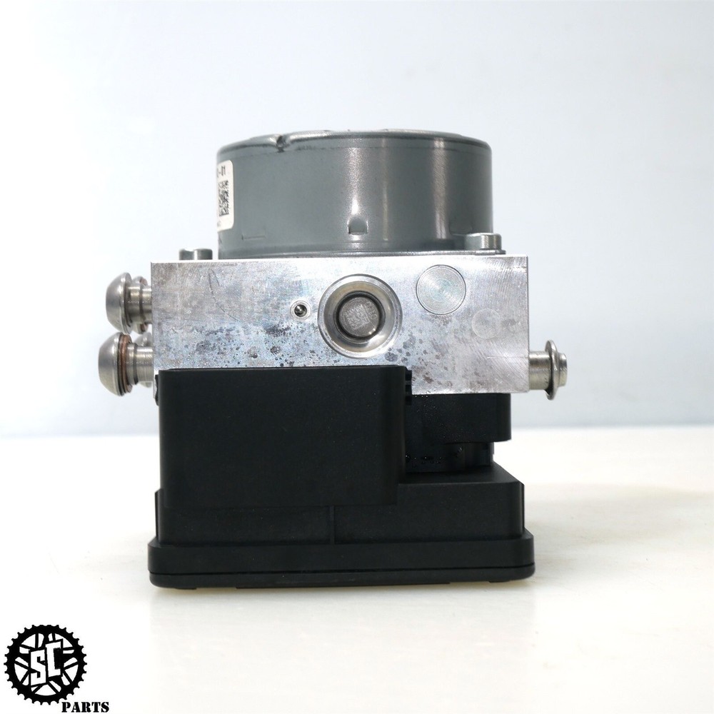 2022 BMW S1000RR ABS BRAKE PUMP MODULE