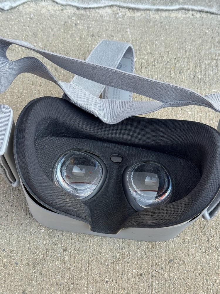 Oculus Go Virtual Reality Headset 32GB VR