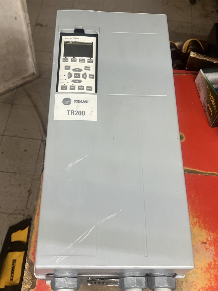 Trane TR200 25HP Variable Frequency Drive 131L1407