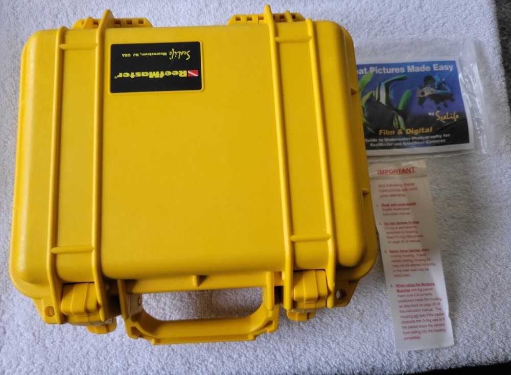 SeaLife Reefmaster RC Underwater Camera Hardshell Case,With Carry Case-No Camera