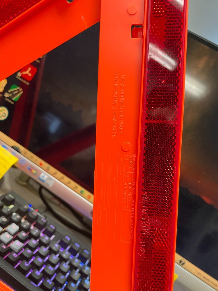 Signal Stat Warning Triangle Flare Kit #798