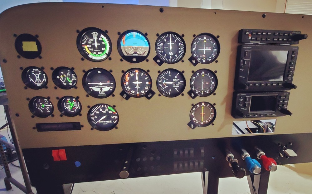 Cessna 172 Full-Size Immersive Flight Simulator – Professional Grade