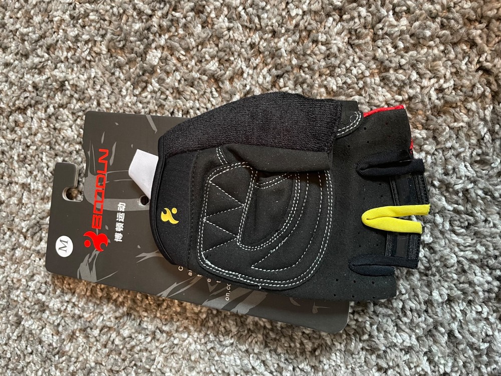 boodun bike gloves size medium, good grip