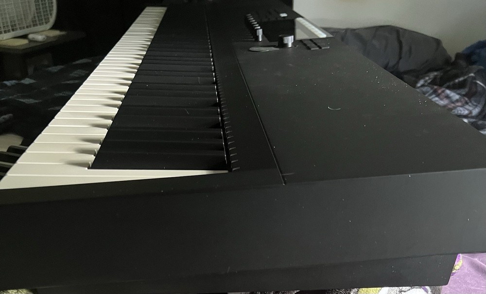 Native Instruments Komplete Kontrol S88 MK2 Keyboard