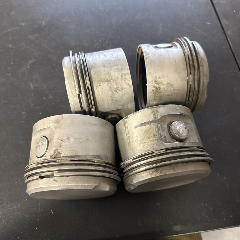 Continental A65 pistons