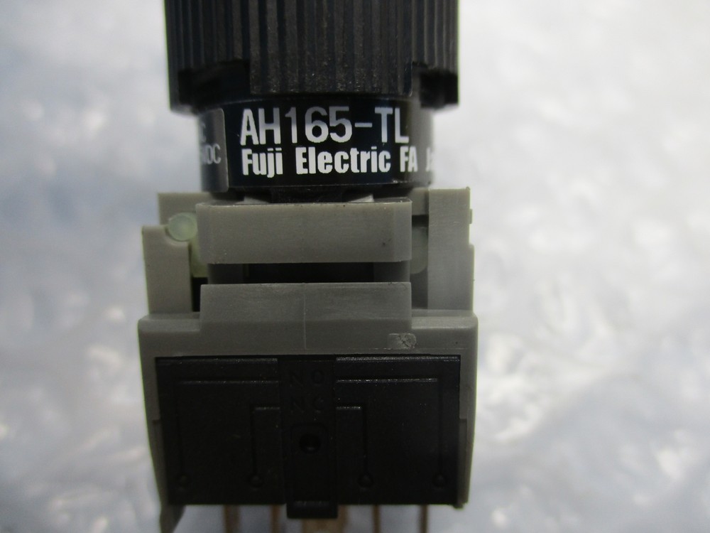 FUJI ELECTRIC AH165-TL PUSHBUTTON AMBER NSNP