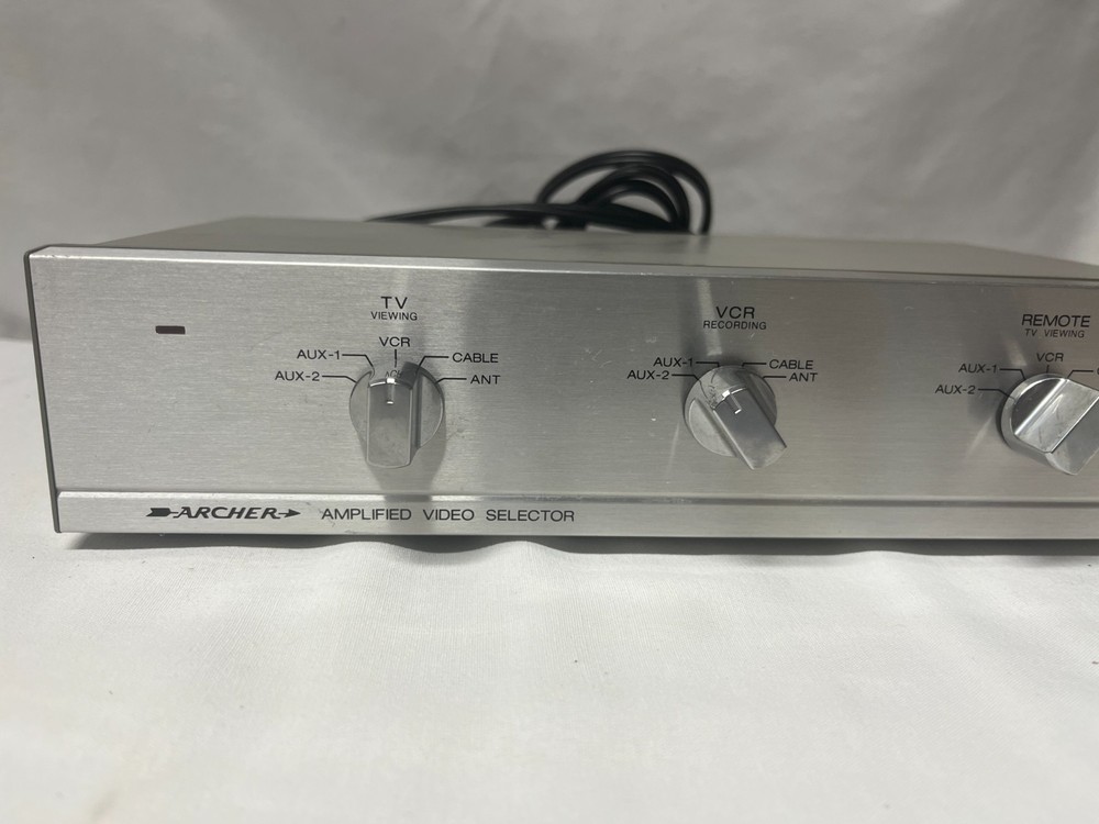 Vintage Archer | Amplified Video Selector | Model 15-1264 | Powers On