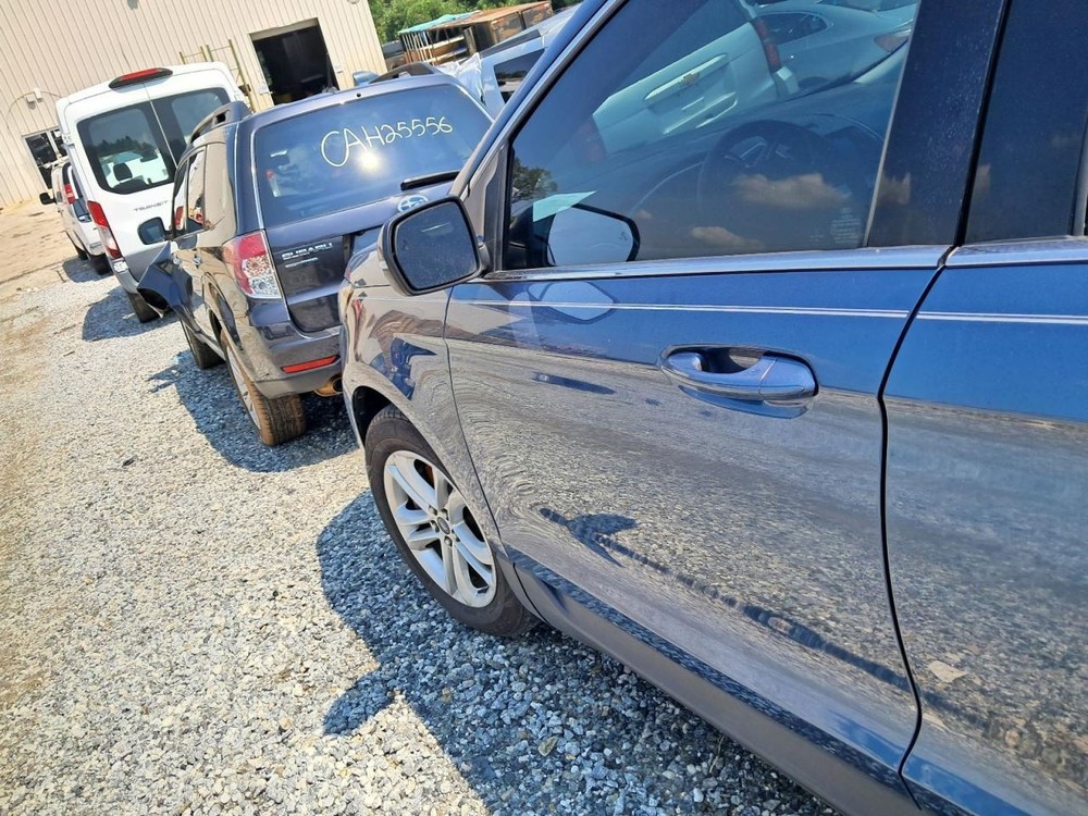 EDGE 2019 Glove Box 4779749