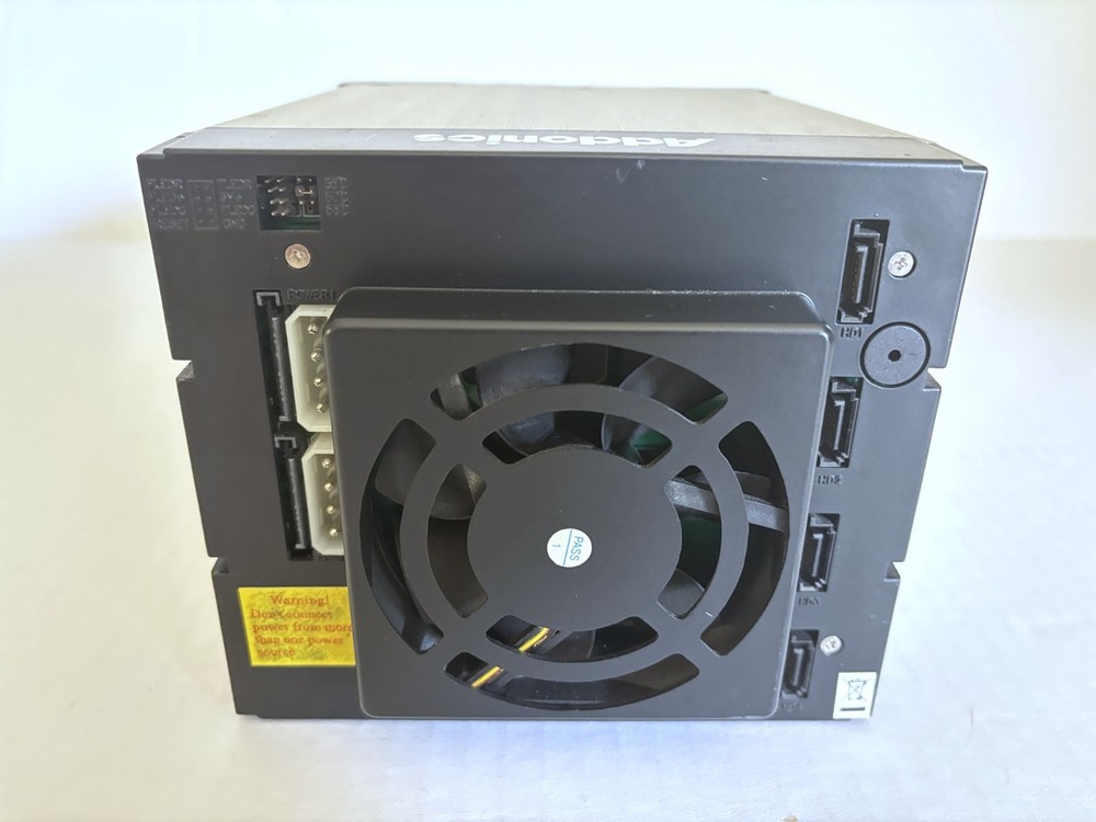 Addonics 4 x 3.5" hot-swappable Disk Array & Adaptec 1000-16i HBA controller