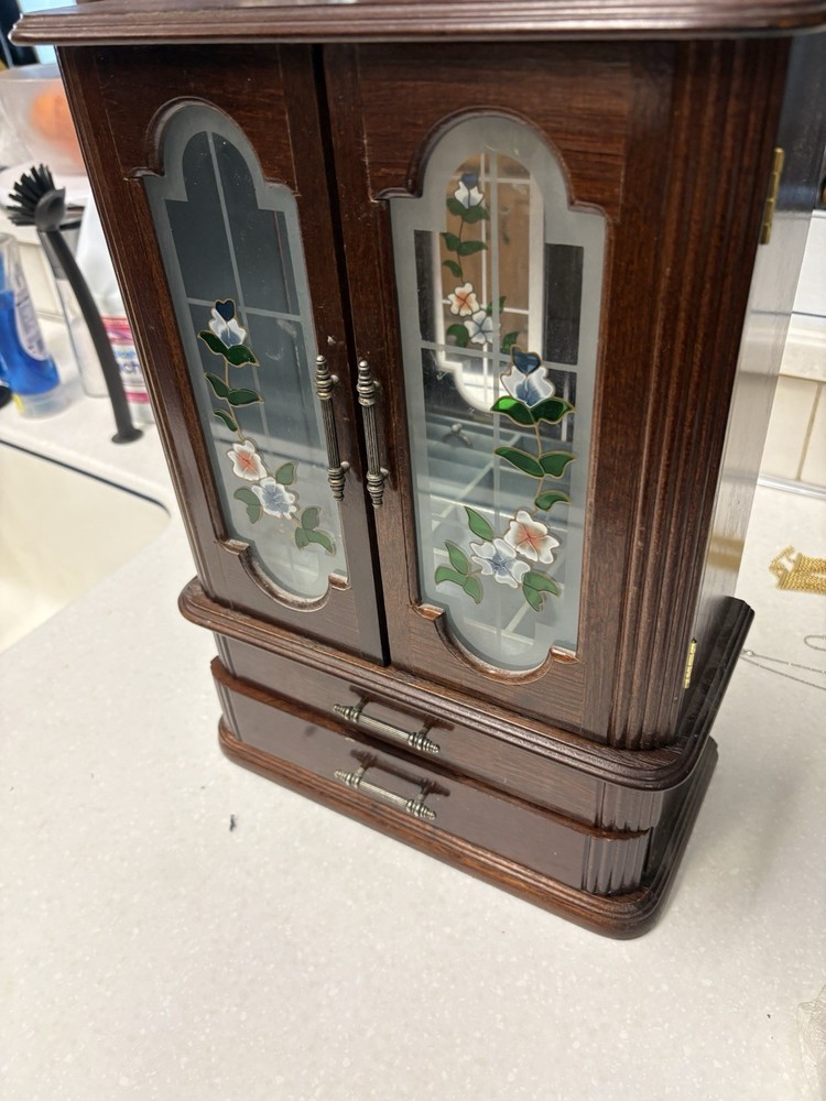 Jewelry Box With Jewelry