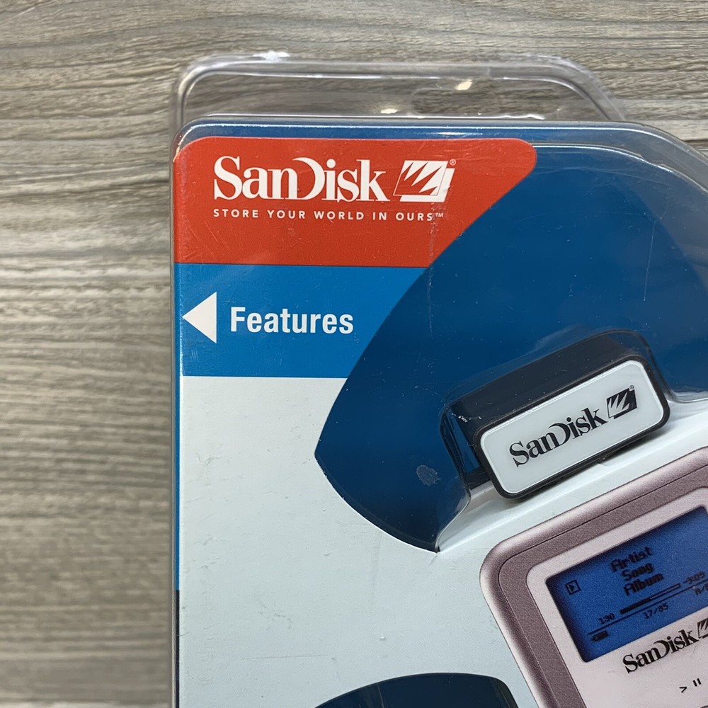 SanDisk Sansa e100 series mp3 player car transmitter New Sealed