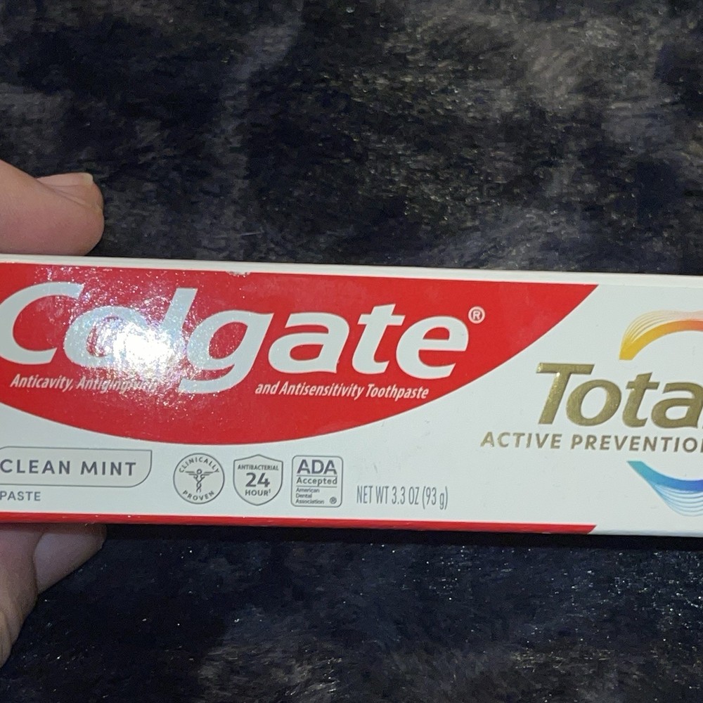 Colgate Total Active Prevention Toothpaste - Clean Mint