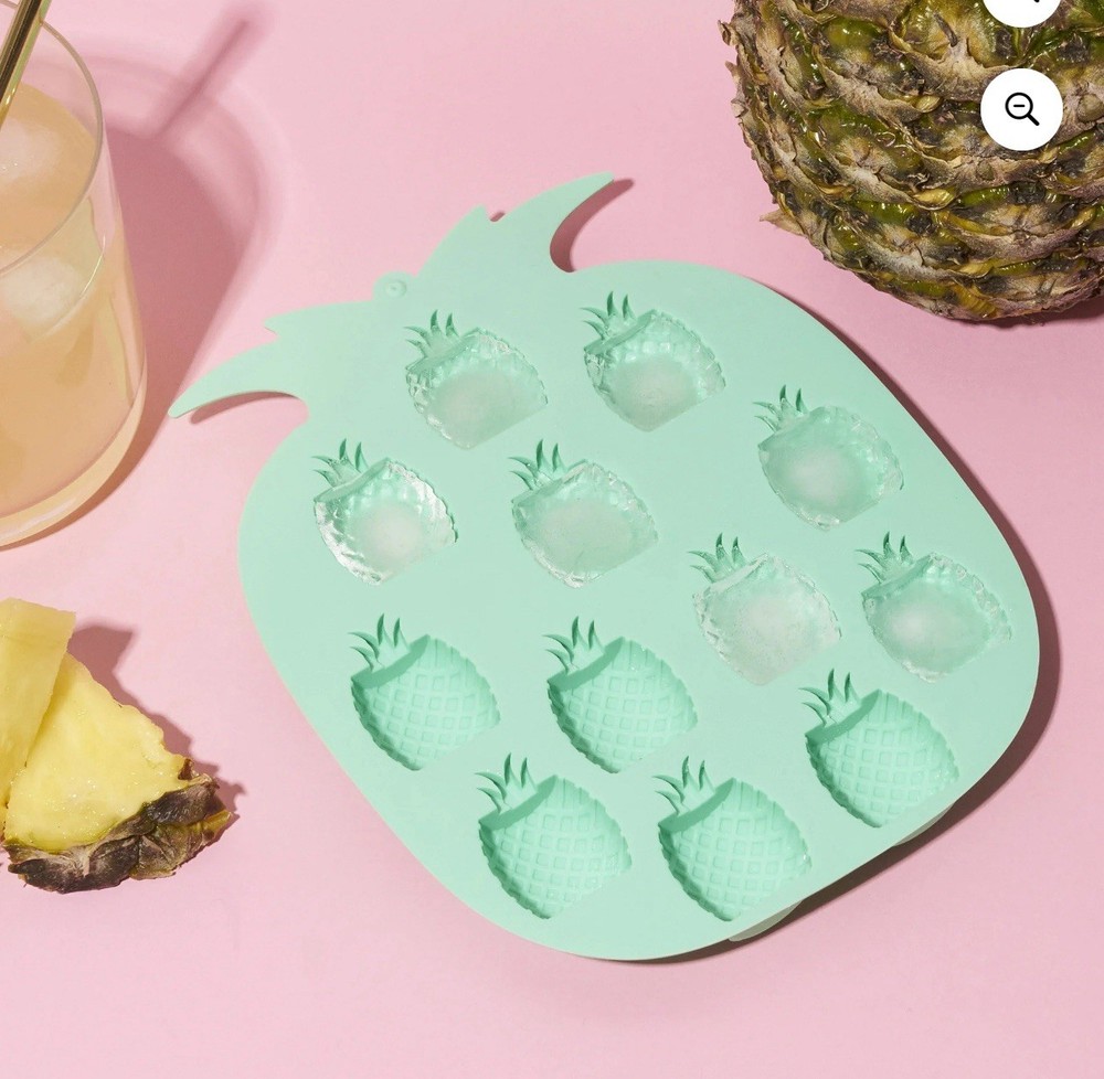 4 X Blush Pineapple Shaped Ice Mold