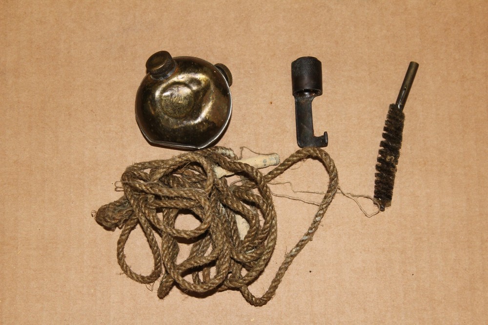 Yugo Mauser 8mm Mauser Cleaning Kit Oiler Brush Muzzle Protector #R17