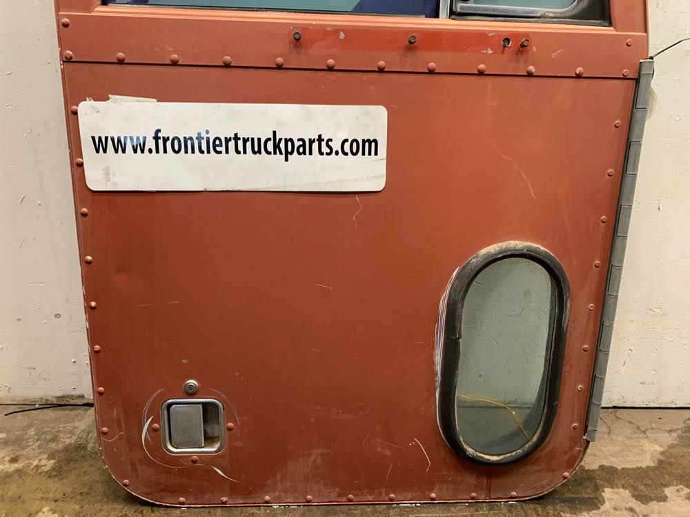 Peterbilt 378 Door (606-13186)