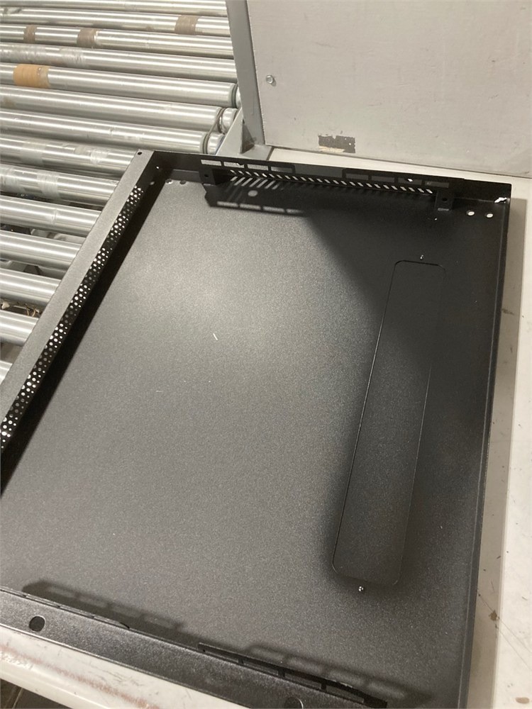 Rackpath 12U Wall Mount Network Rack Cabinet 19” Server Rack 17.7” Deep Black