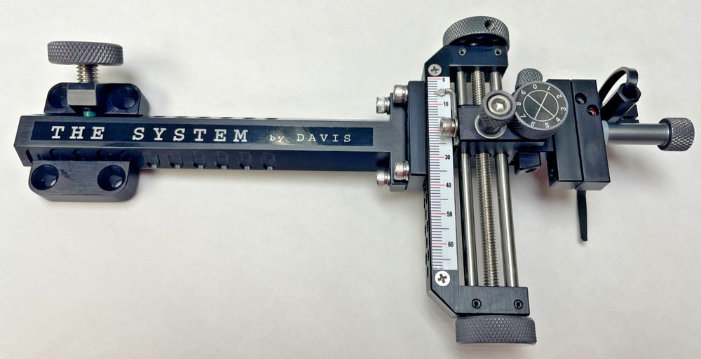 4" DAVIS TARGET SIGHT-BLACK/GREY KNOBS-5/16" Hex Davis  Mount