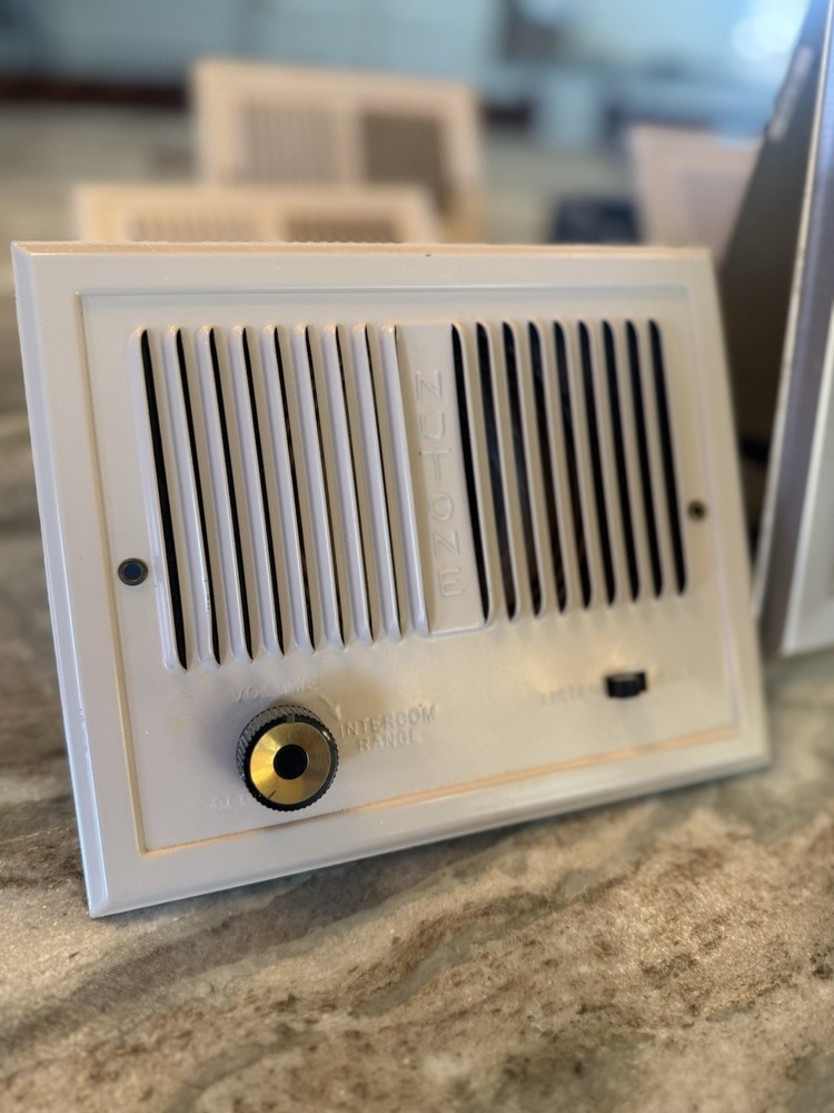 NuTone 2016 Audio Intercom System Radio Phono Input Main Unit & Remote Stations