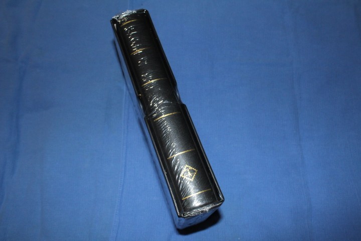Lighthouse BLACK Three Ring binder with dustcase BlueLakeStamps NEW
