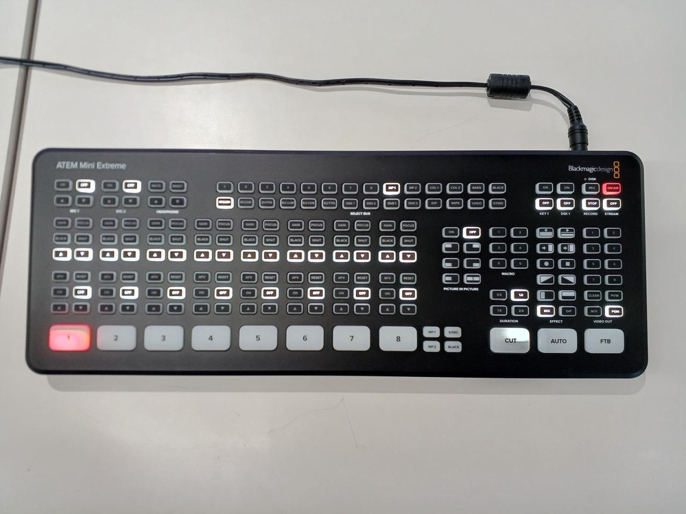 Blackmagic ATEM Mini Extreme Video Switcher 8 HDMI Input Multiview USB