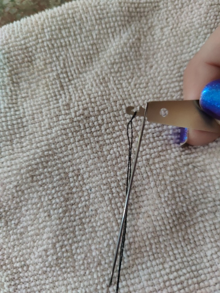 Needle Threader Tool