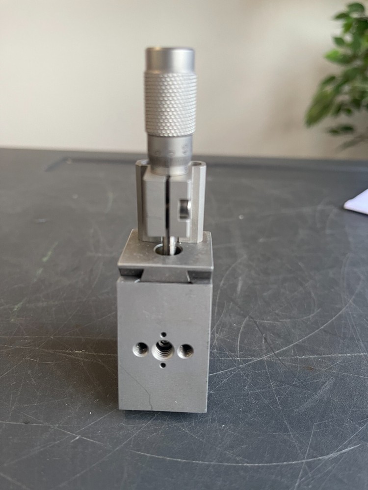 Newport Goniometer Stage 561-Gon