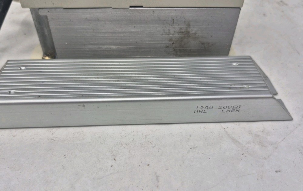 Mitsubishi FR-E520-0.4K Compact Variable Frequency Drive