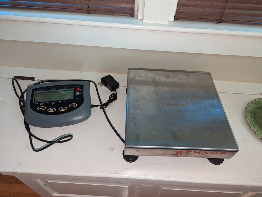 OHAUS CQ10R Scale Champ Square with CD-11 Indicator